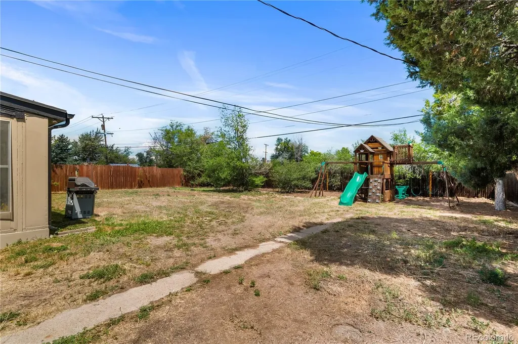 12445 E 6th Place Aurora CO 80011