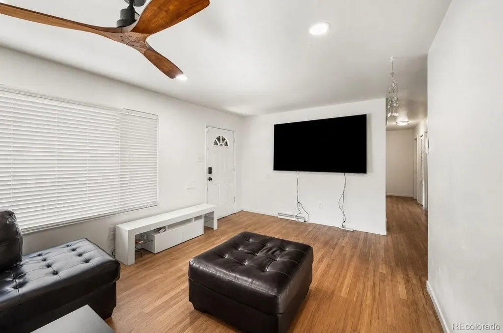 12445 E 6th Place Aurora CO 80011