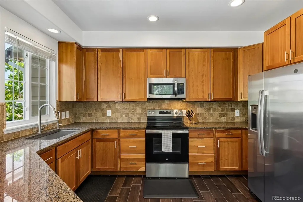 6817 S Webster Street Littleton CO 80128