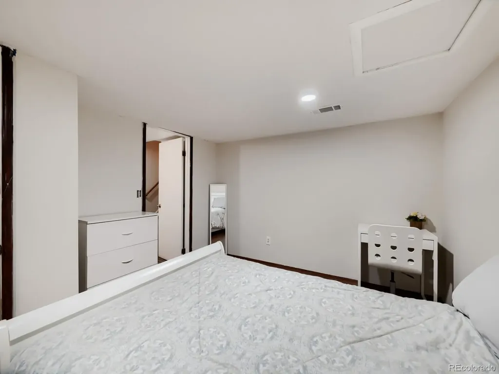 247 Wadsworth Circle Longmont CO 80504