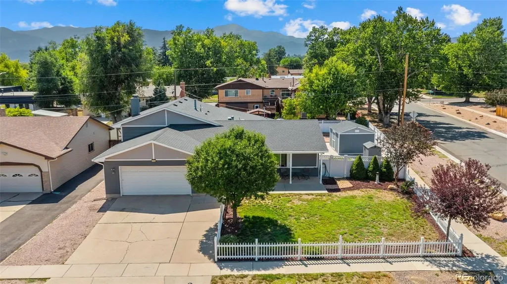 1112 Auburn Drive Colorado Springs CO 80909