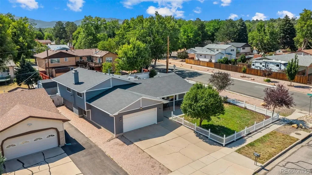 1112 Auburn Drive Colorado Springs CO 80909