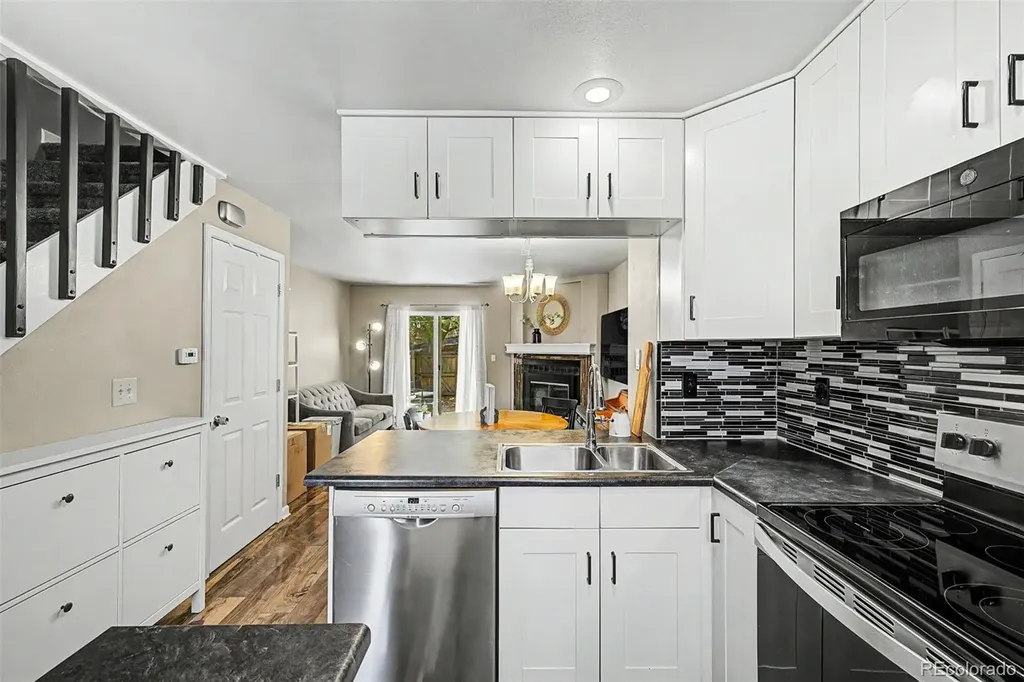 8198 S Columbine Court Centennial CO 80122