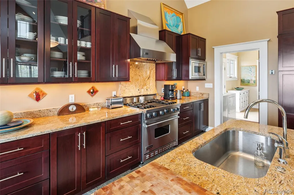 637 Panorama Way Crestone CO 81131