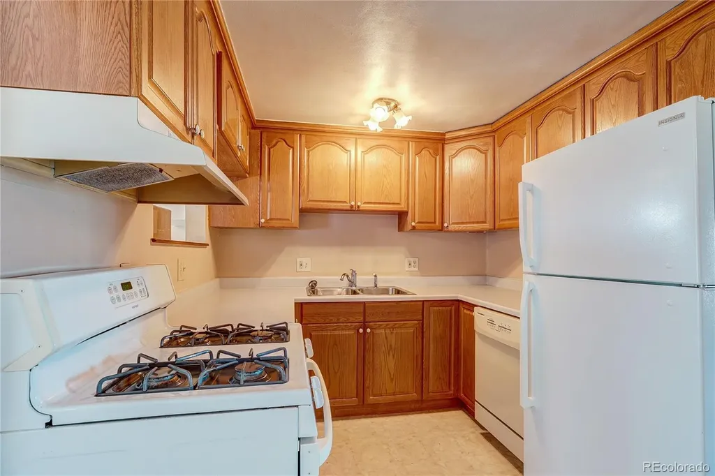 7980 Idlewild Street Commerce City CO 80022