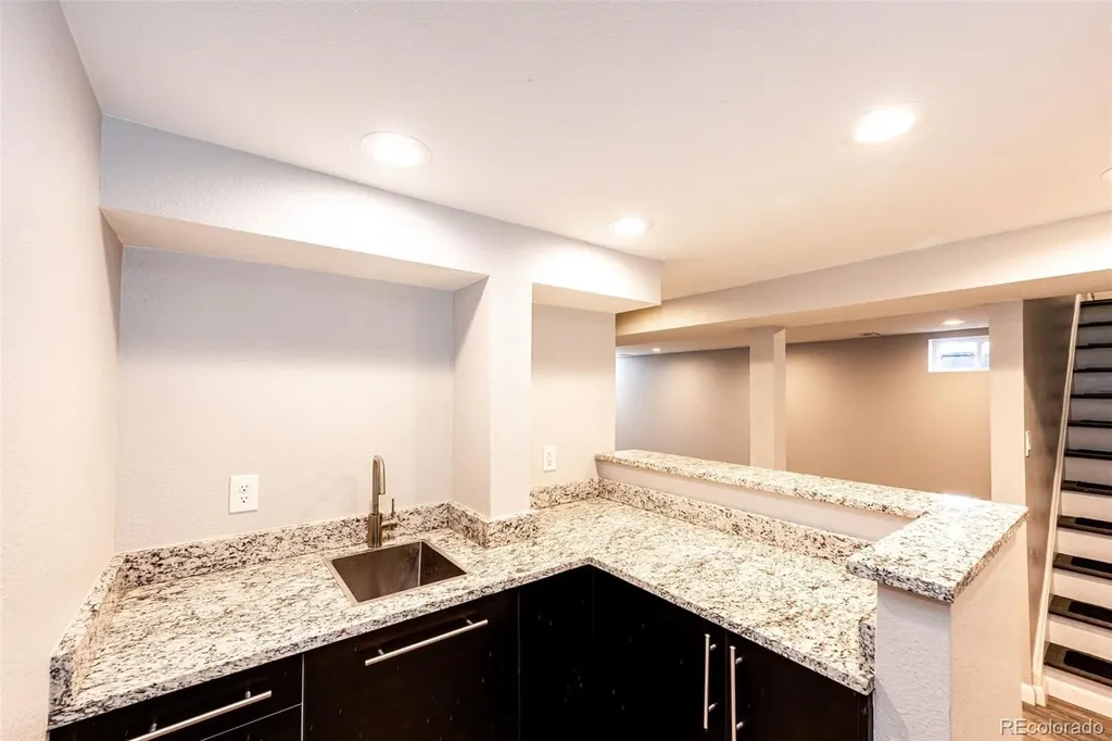 6724 S Ash Way Centennial CO 80122