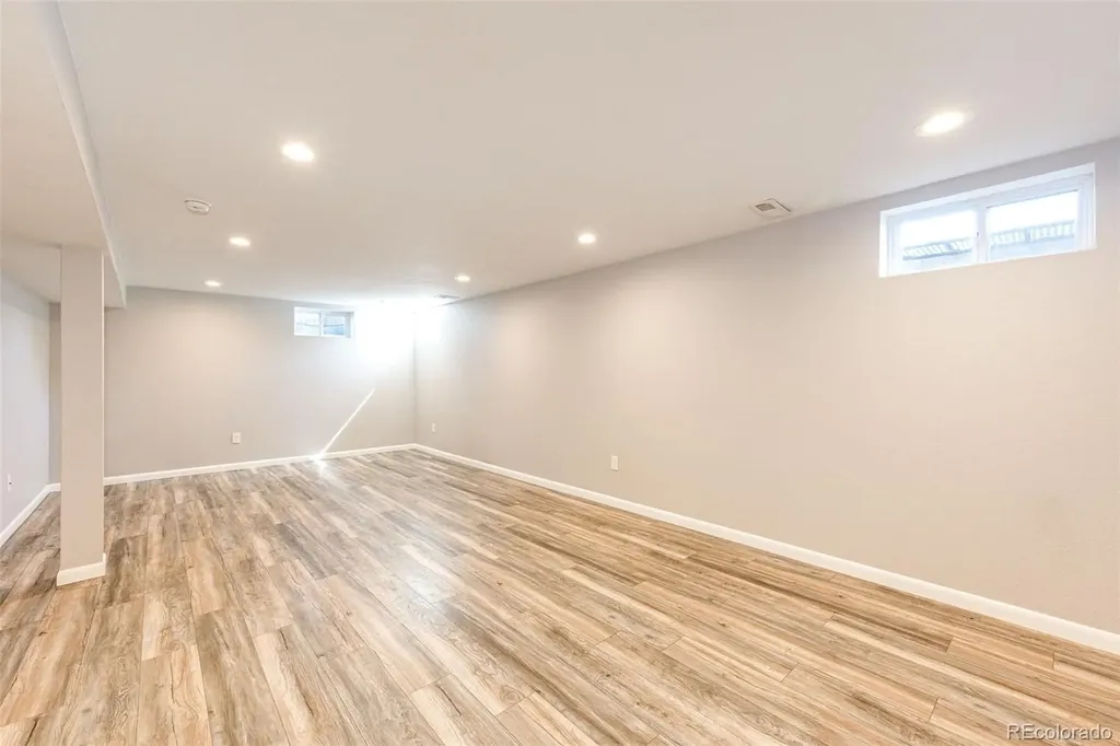 6724 S Ash Way Centennial CO 80122