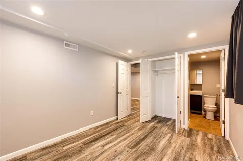 6724 S Ash Way Centennial CO 80122