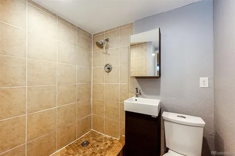 6724 S Ash Way Centennial CO 80122