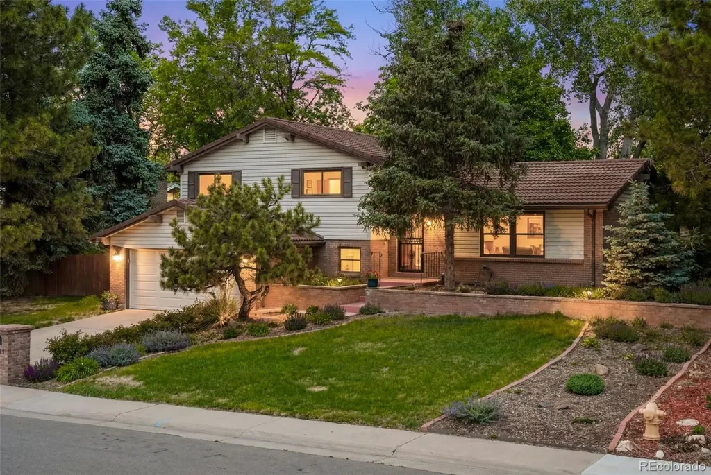 2141 S Dallas Street Denver CO 80231