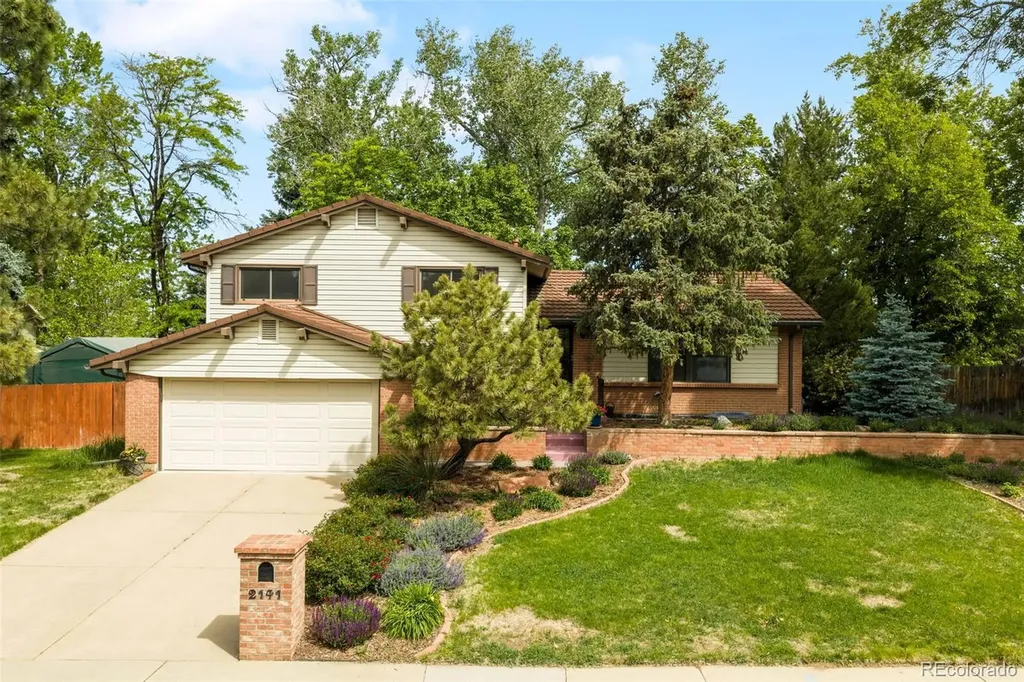2141 S Dallas Street Denver CO 80231