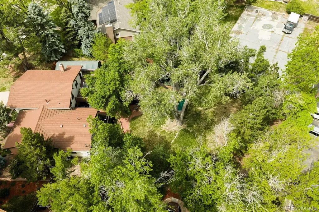 2141 S Dallas Street Denver CO 80231