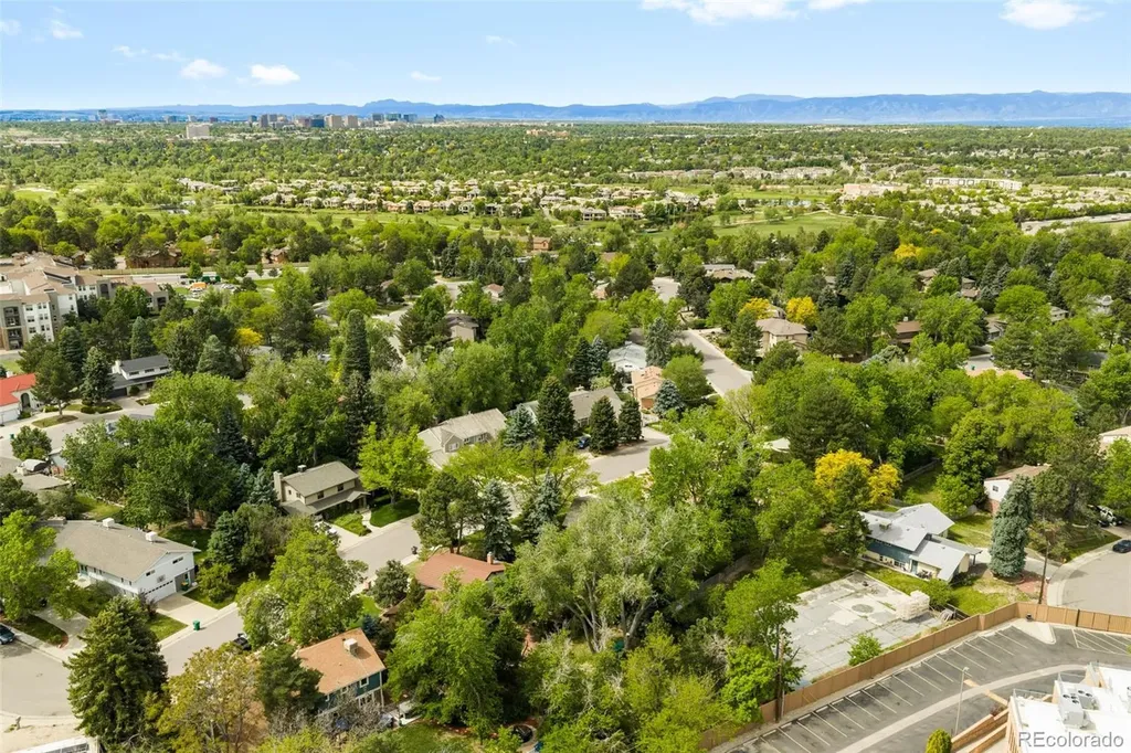 2141 S Dallas Street Denver CO 80231