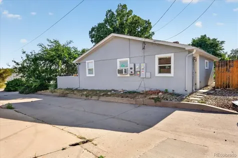 4814 Irving Street Denver CO 80221
