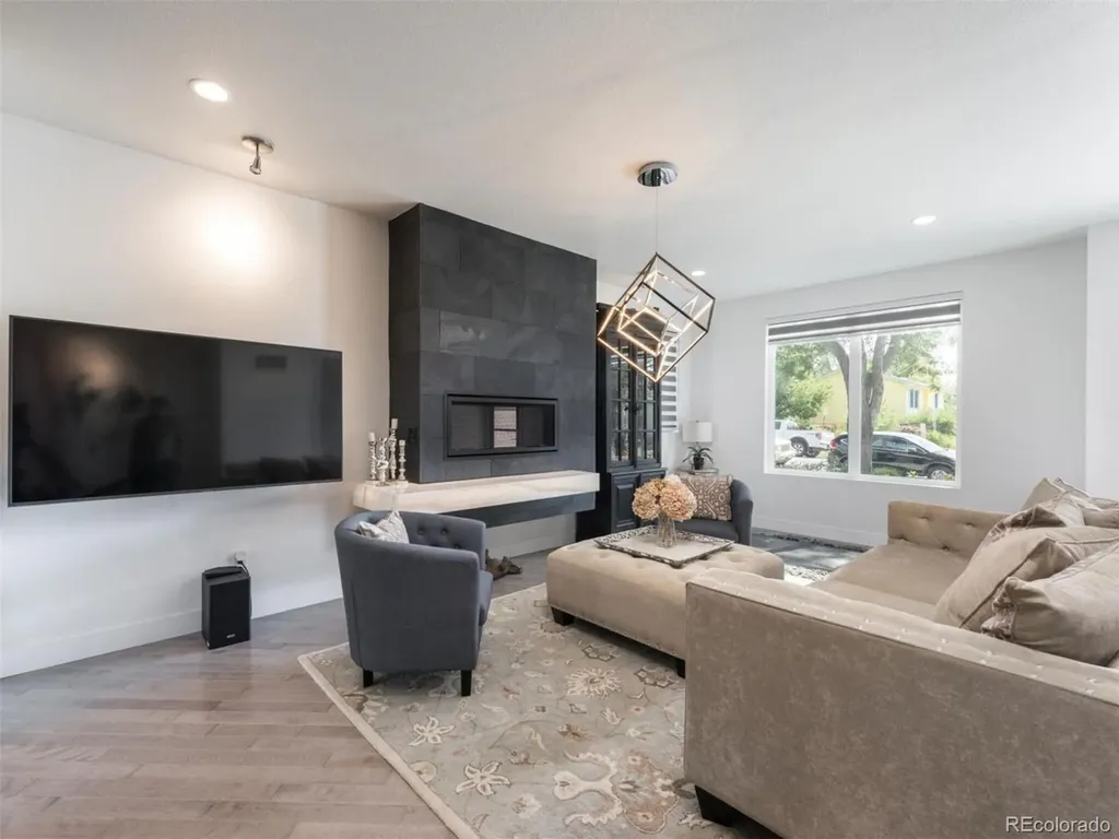 3155 W 26th Avenue Denver CO 80211