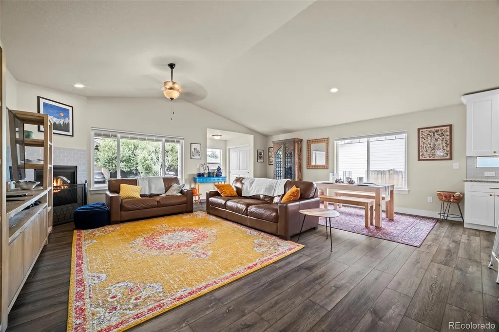 5545 Drake Way Longmont CO 80504