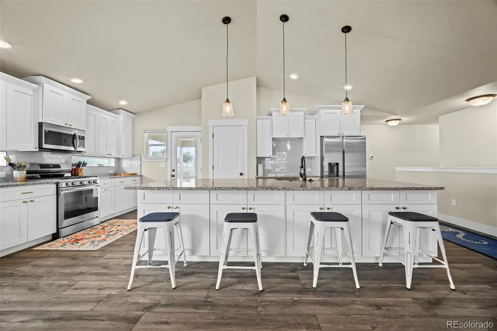 5545 Drake Way Longmont CO 80504