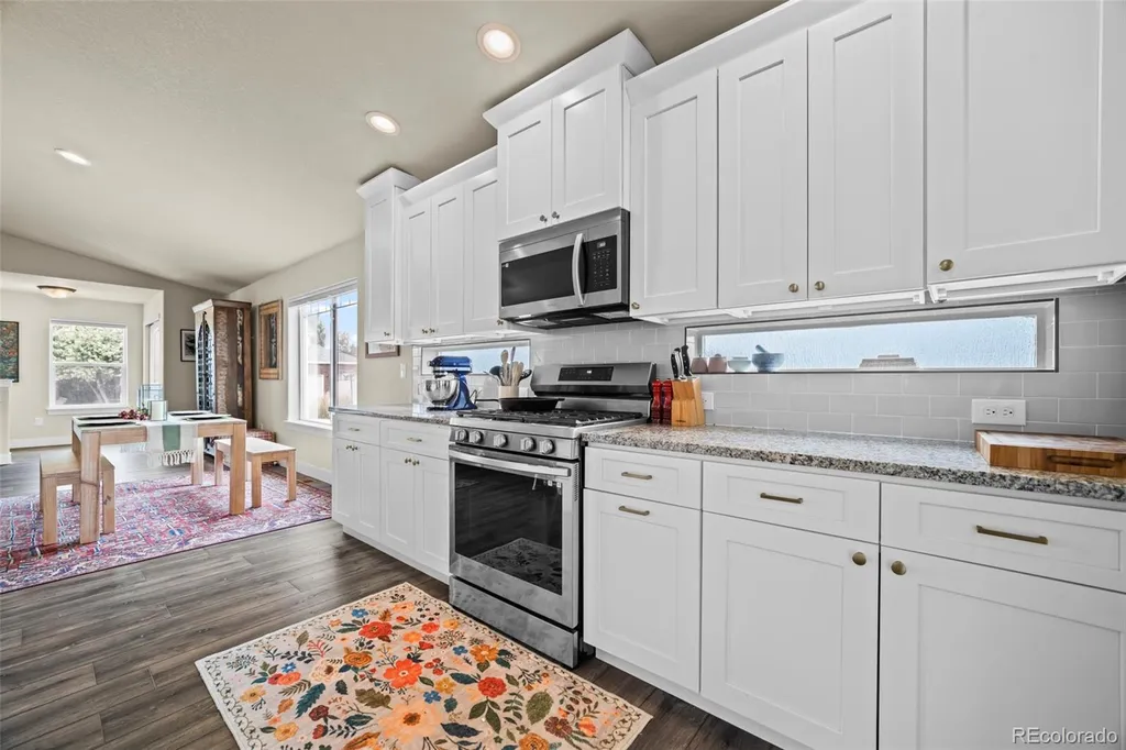 5545 Drake Way Longmont CO 80504