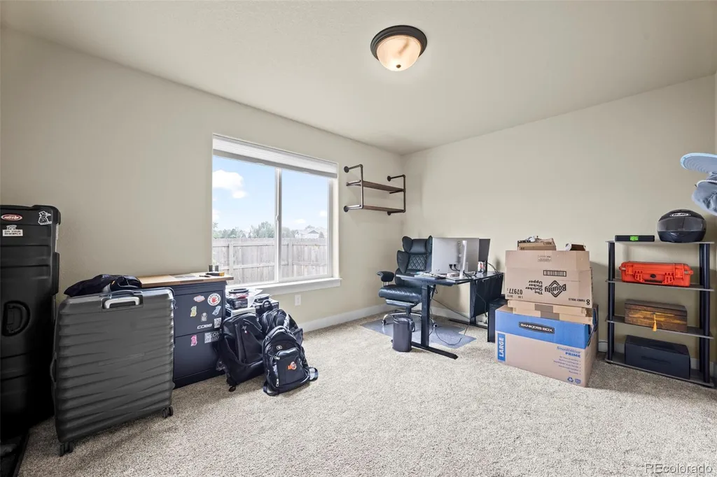 5545 Drake Way Longmont CO 80504