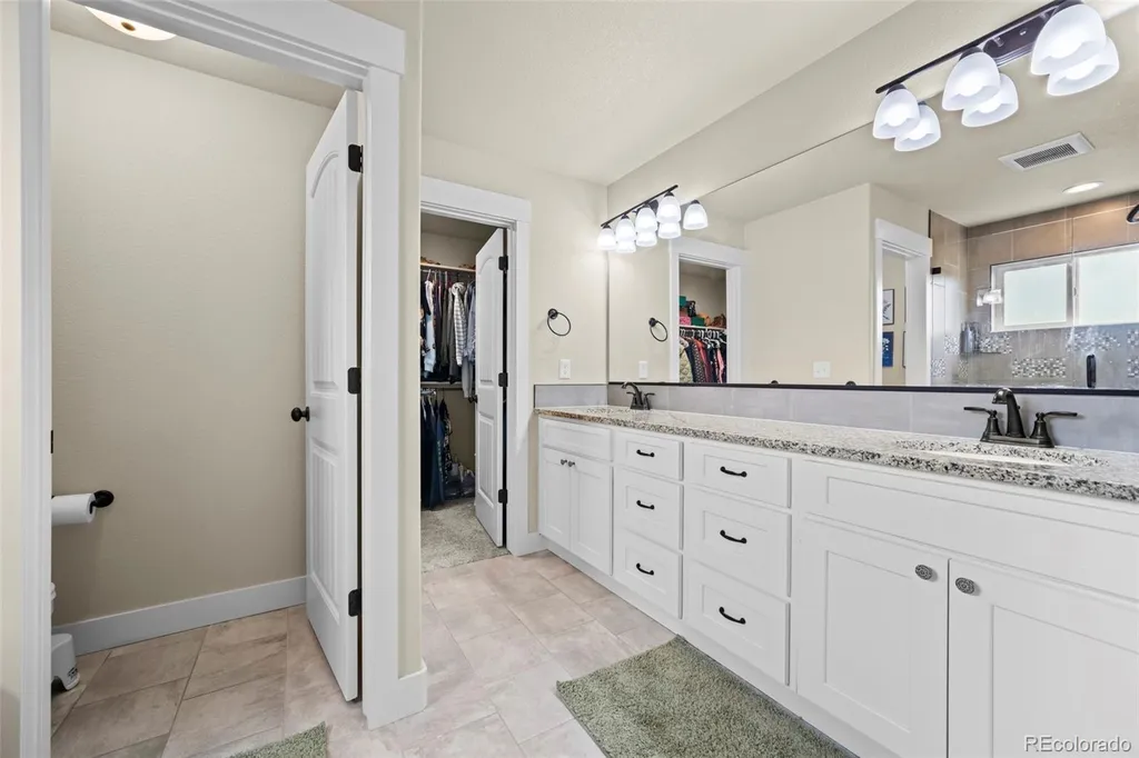 5545 Drake Way Longmont CO 80504