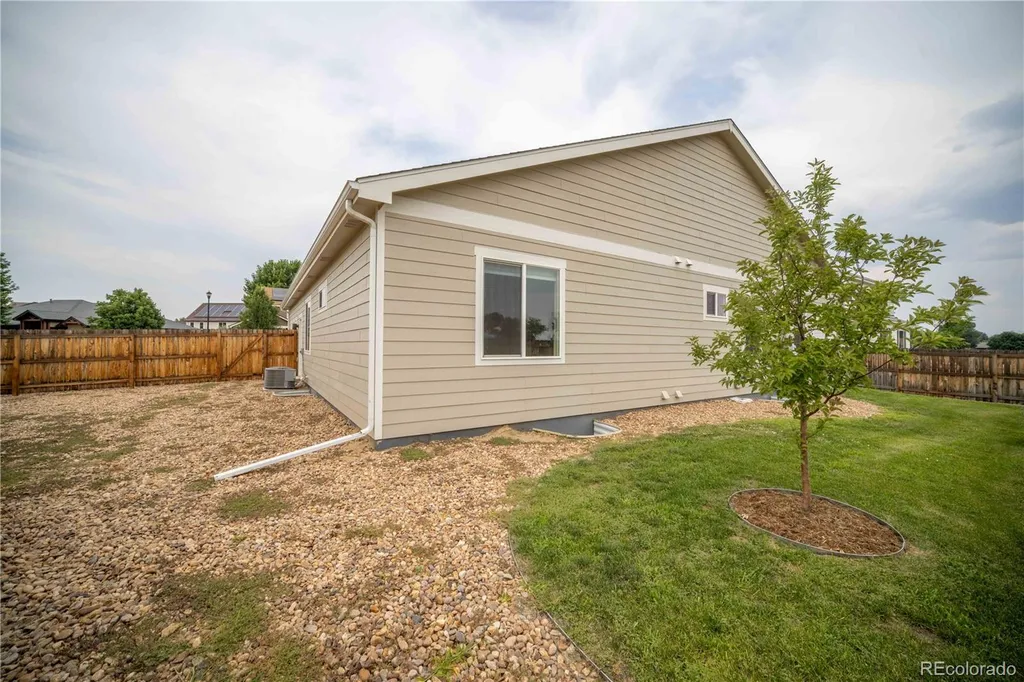 5545 Drake Way Longmont CO 80504