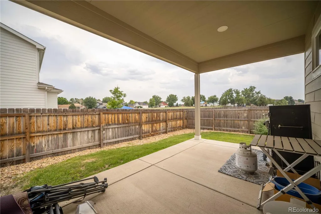 5545 Drake Way Longmont CO 80504