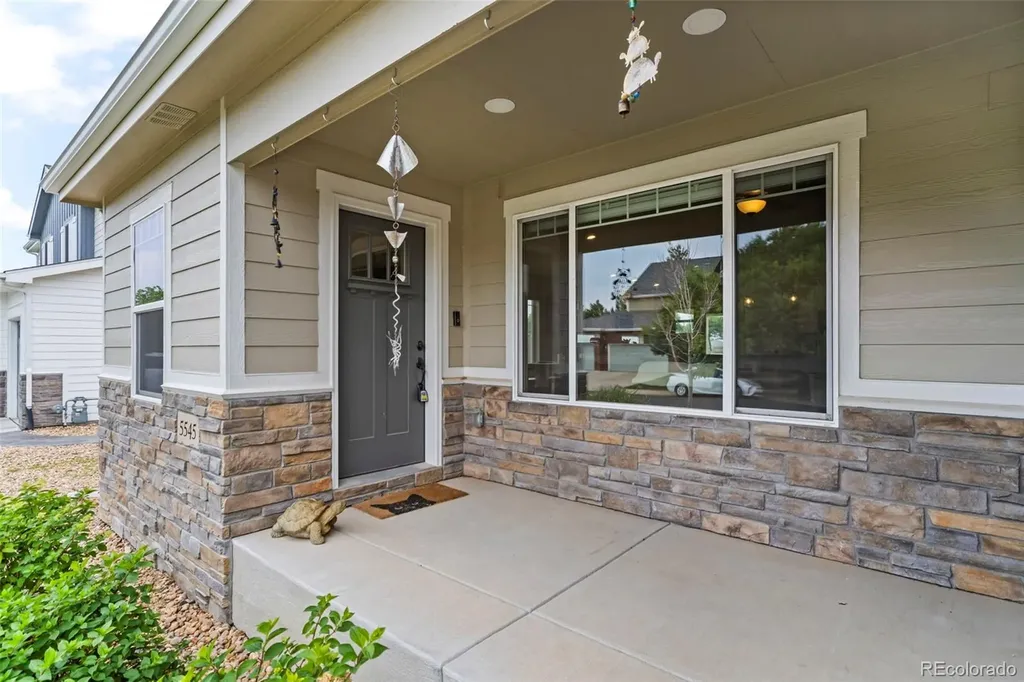 5545 Drake Way Longmont CO 80504
