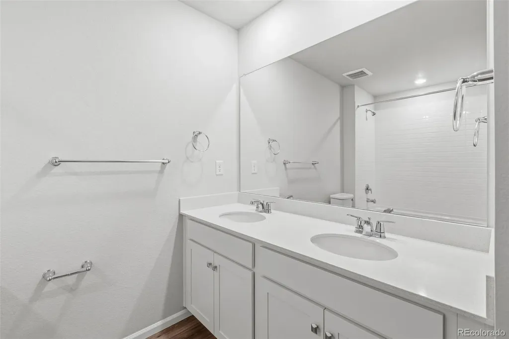 5422 N Denali Boulevard Aurora CO 80019