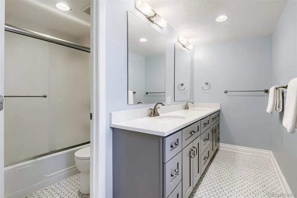 4991 S Boston Street Greenwood Village CO 80111