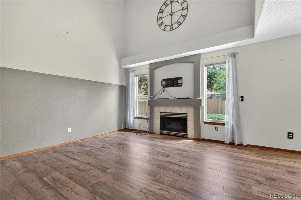 19721 E Stanford Drive Centennial CO 80015