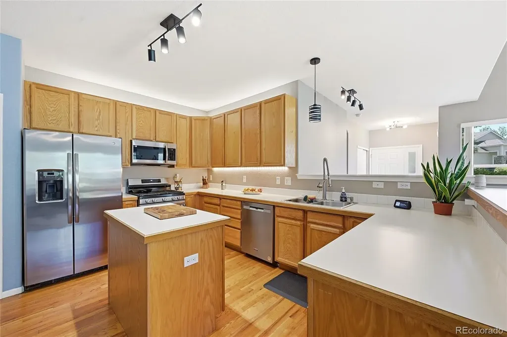6617 S Reed Way Littleton CO 80123