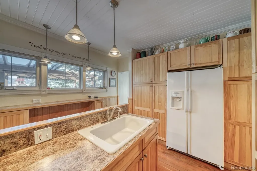 202 S 4th Street Westcliffe CO 81252