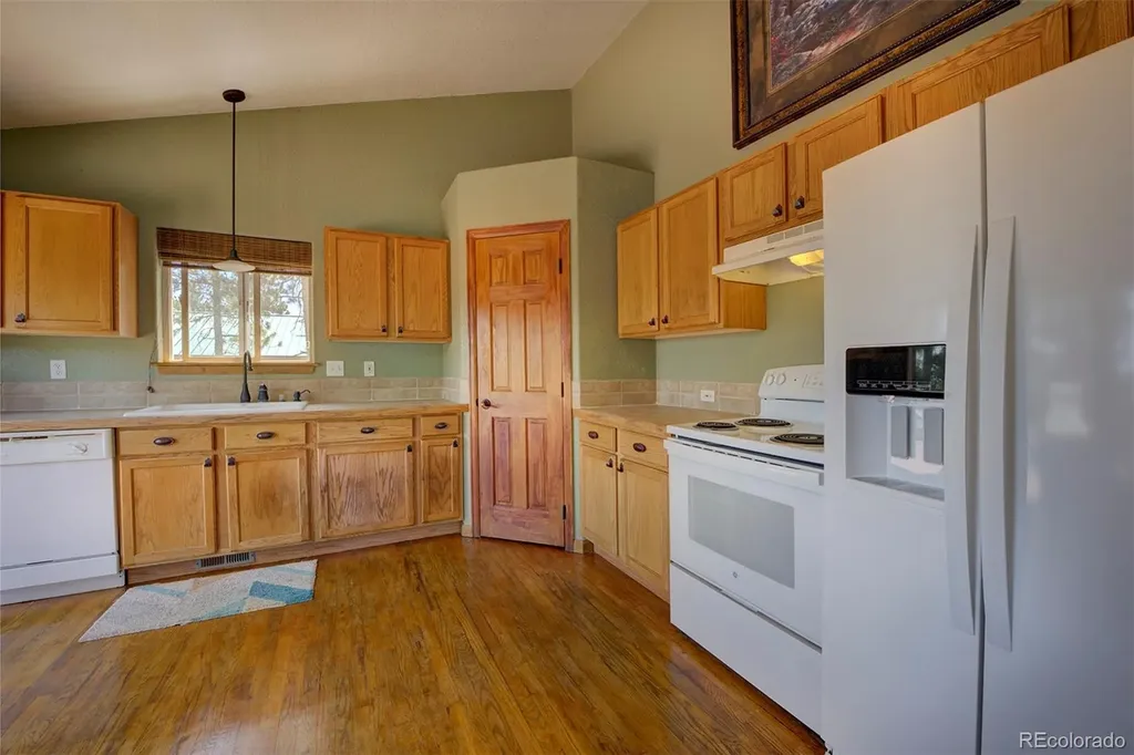 33508 Persistence Avenue Pine CO 80470