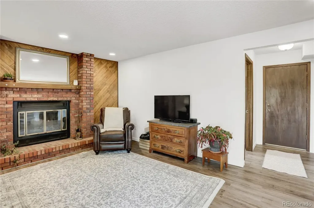 28 Gordon Dr Road Castle Rock CO 80104