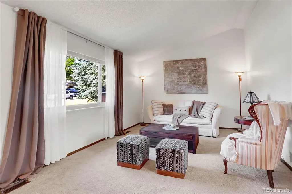 28 Gordon Dr Road Castle Rock CO 80104