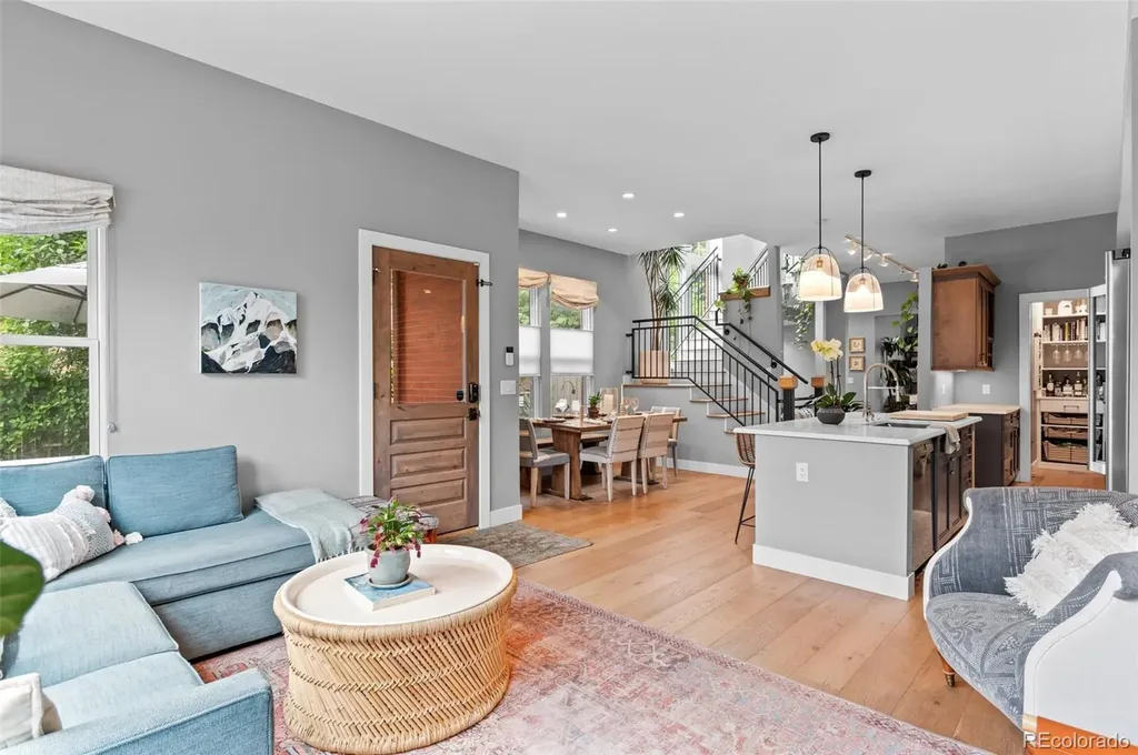 2880 Curtis Street Denver CO 80205