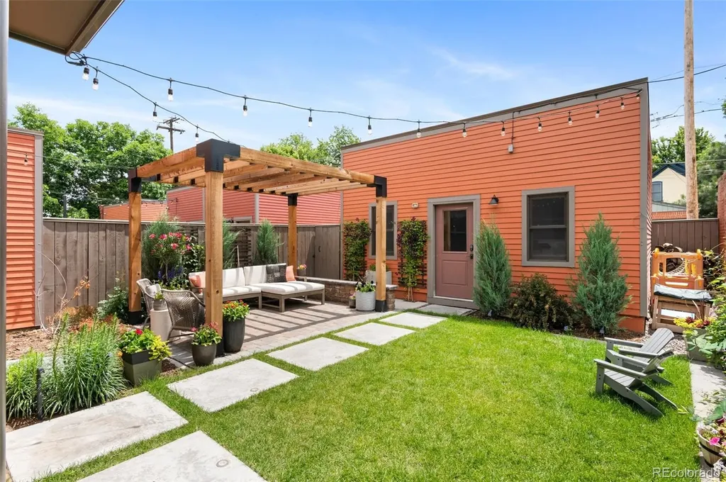 2880 Curtis Street Denver CO 80205