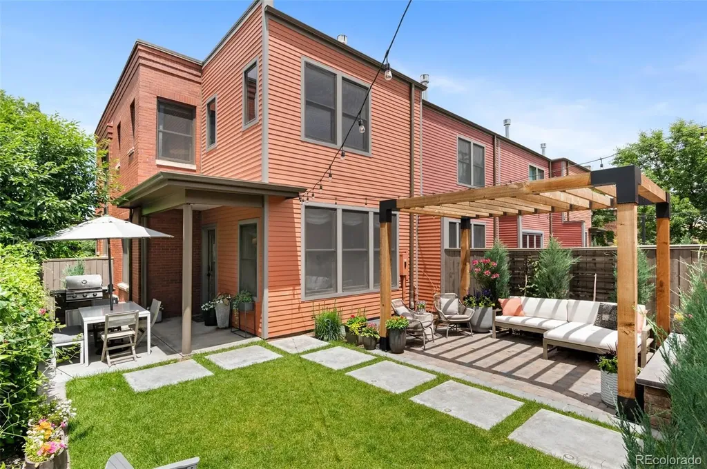 2880 Curtis Street Denver CO 80205