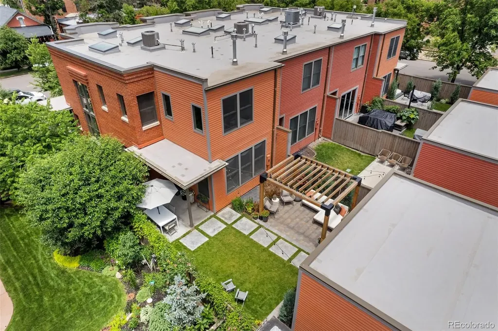 2880 Curtis Street Denver CO 80205