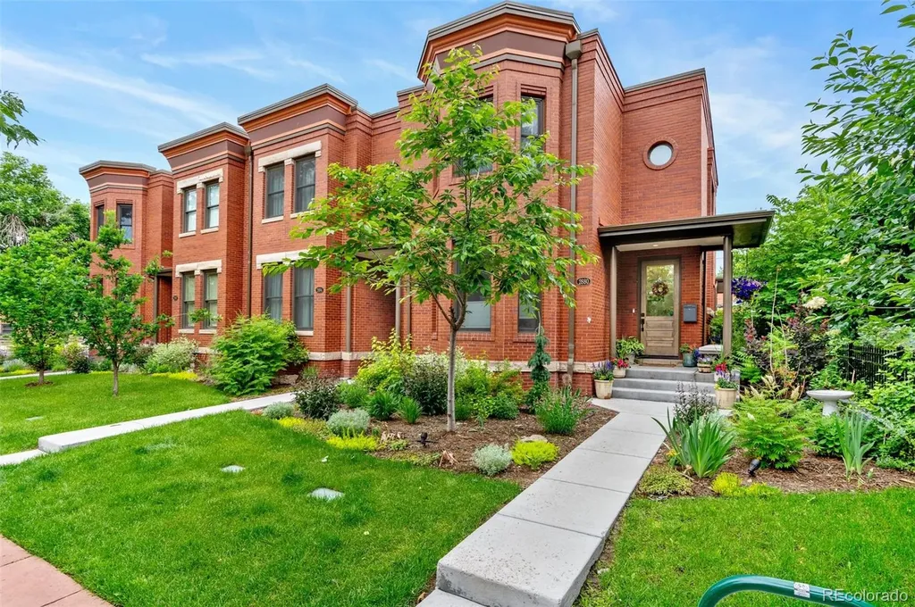 2880 Curtis Street Denver CO 80205