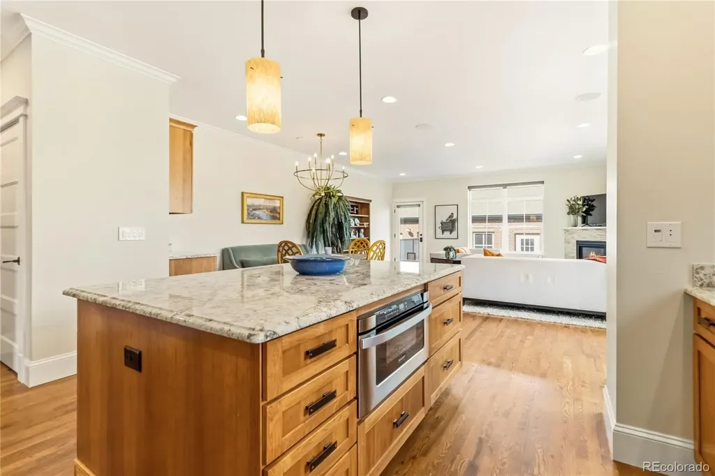 1901 S Logan Street Denver CO 80210