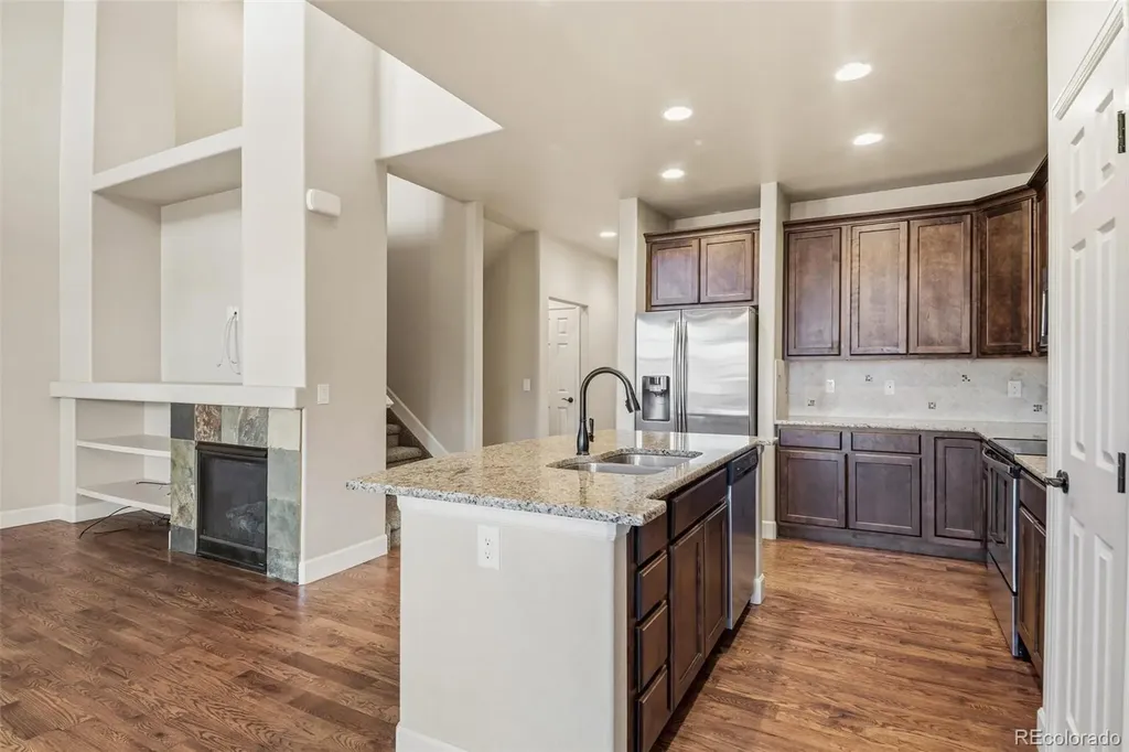 9763 W Hinsdale Lane Littleton CO 80128