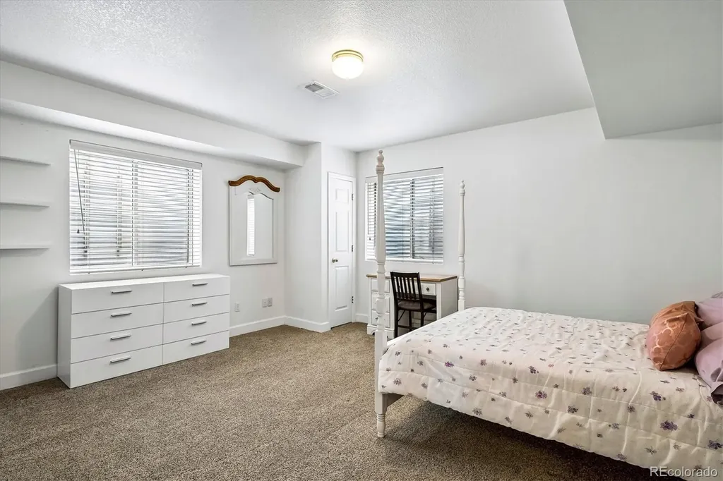 3194 S Clay Street Englewood CO 80110
