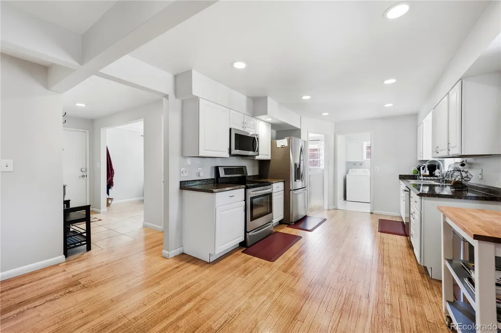 361 Newark Street Aurora CO 80010