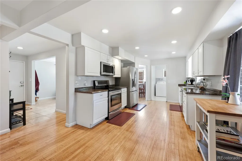 361 Newark Street Aurora CO 80010
