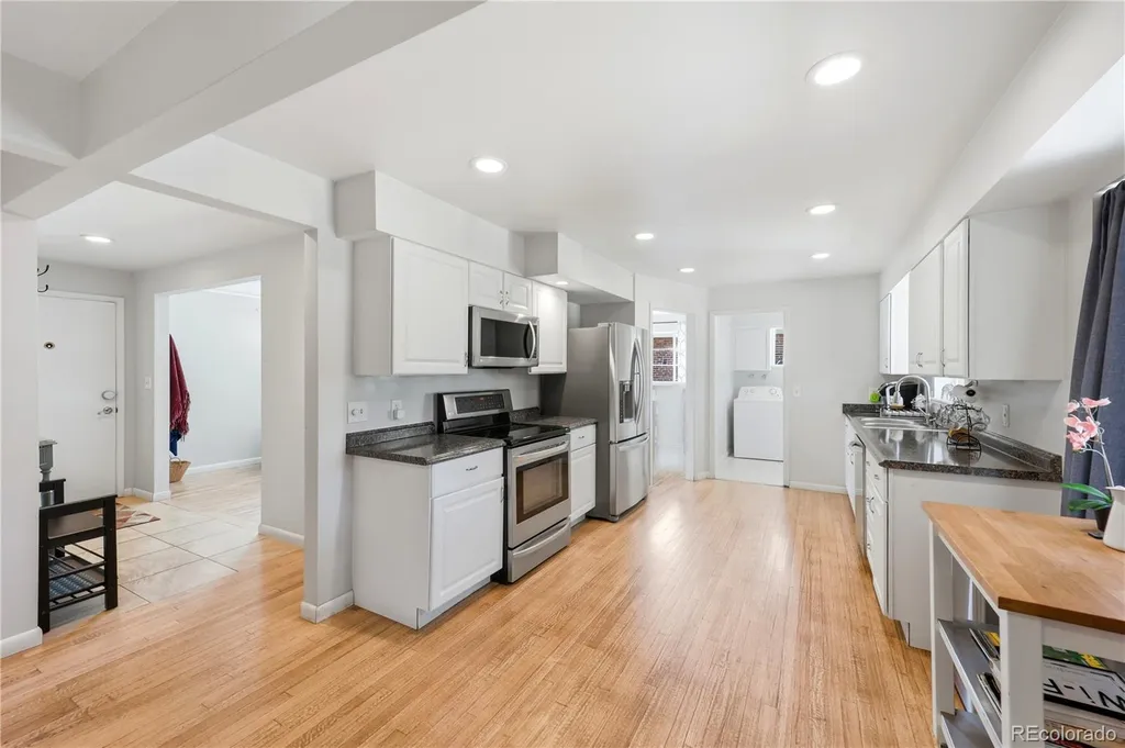 361 Newark Street Aurora CO 80010