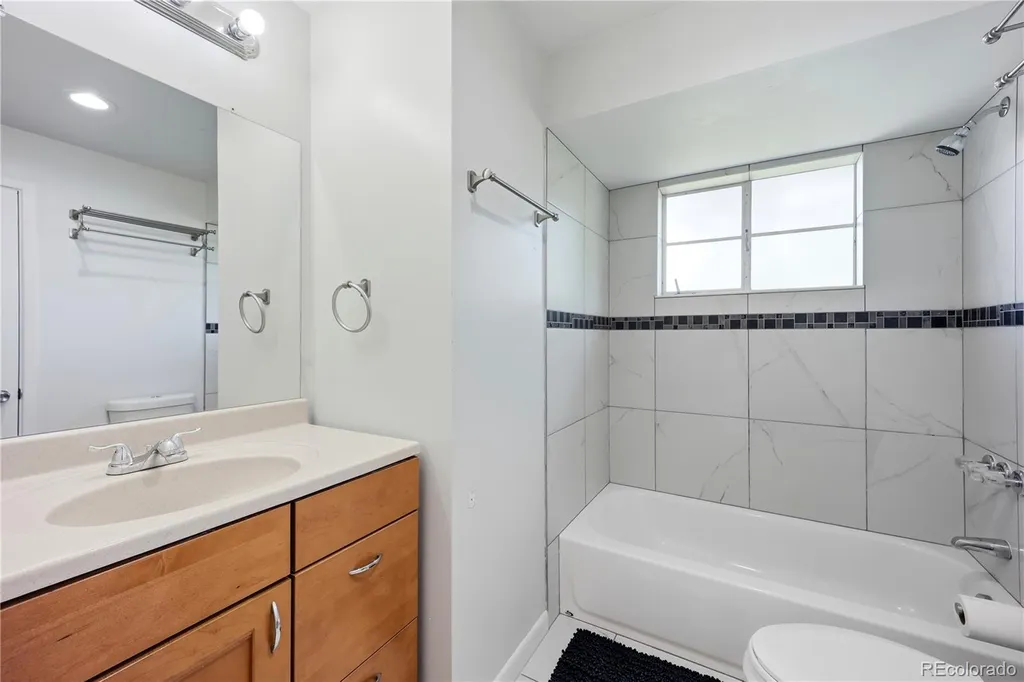 361 Newark Street Aurora CO 80010