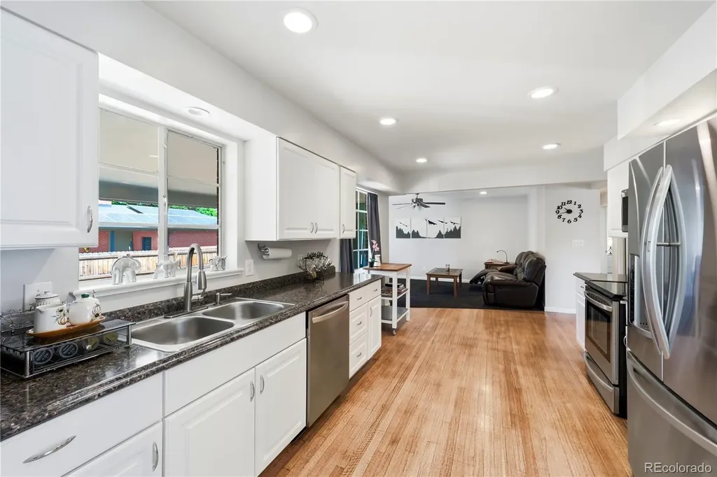 361 Newark Street Aurora CO 80010