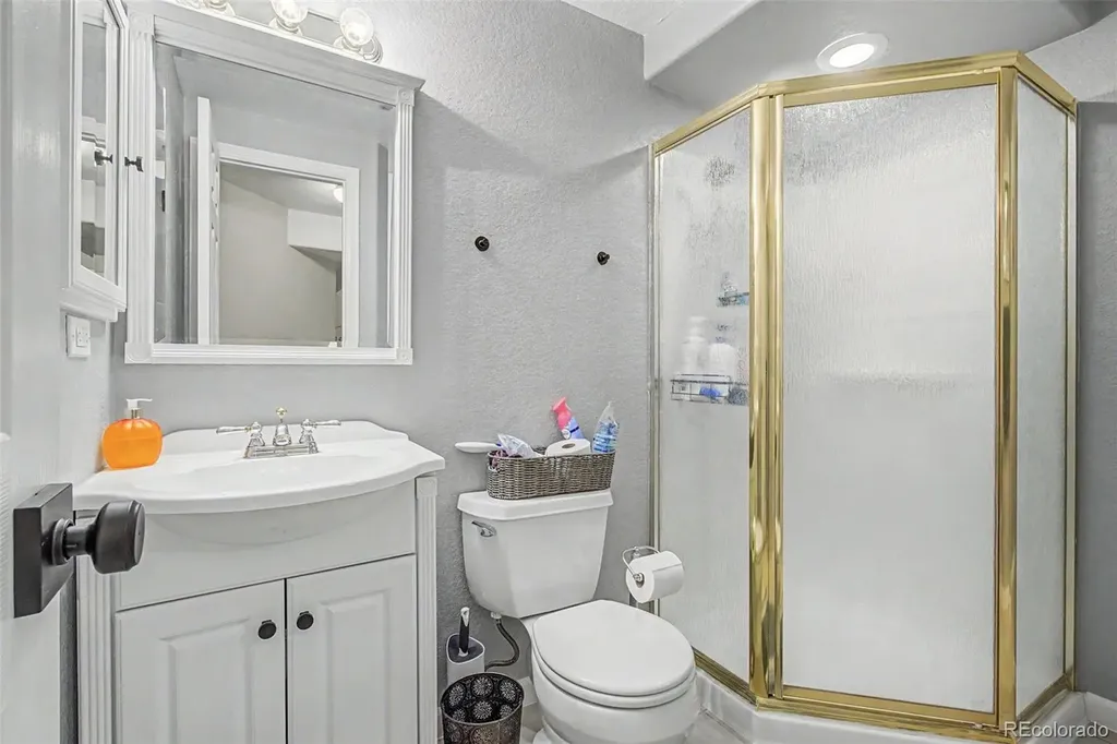 15137 E Nassau Avenue Aurora CO 80014