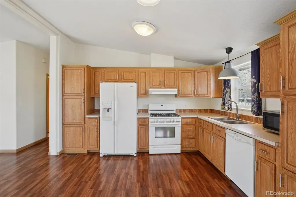 133 E Grand Avenue Hot Sulphur Springs CO 80451